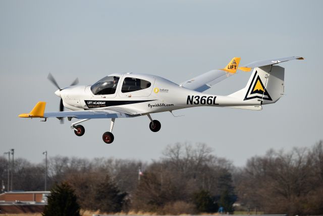 Diamond Star (N366L) - Shot 12-11-20. Lift academy is a locally owned training academy. Owned by Republic Airlines.