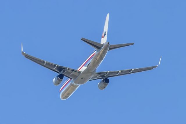 Boeing 757-200 —