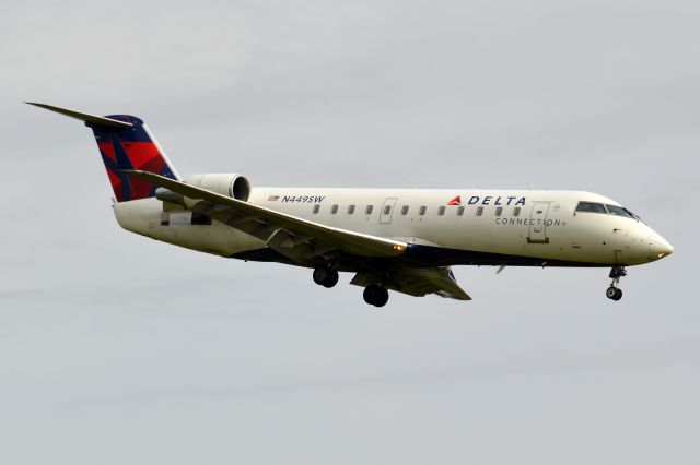 Canadair Regional Jet CRJ-200 (N449SW)