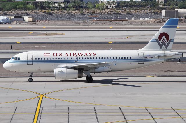 Airbus A319 (N828AW)