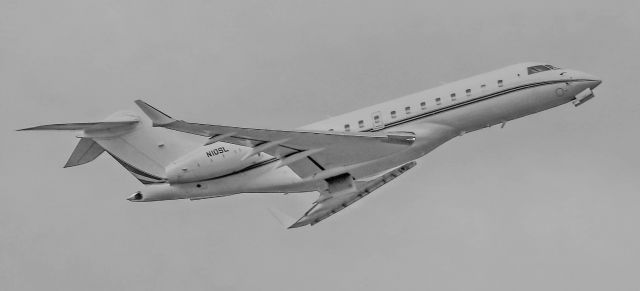 Bombardier Global Express (N10SL)