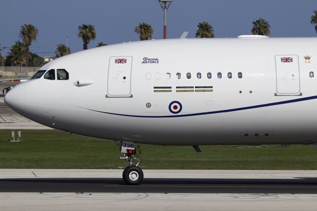 Airbus A330-200 (ZZ-336)