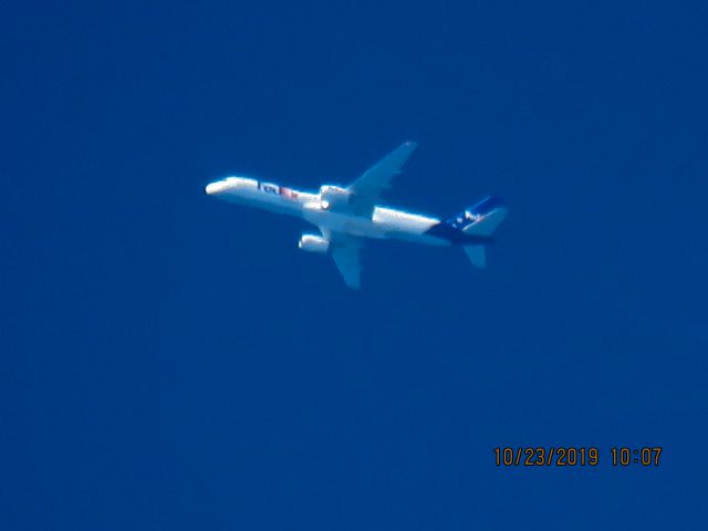 Boeing 757-200 (N962FD)