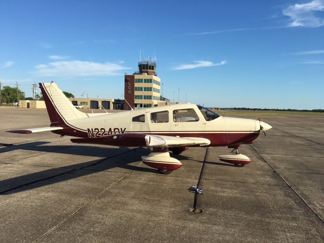 Piper Cherokee Arrow (N2240K)