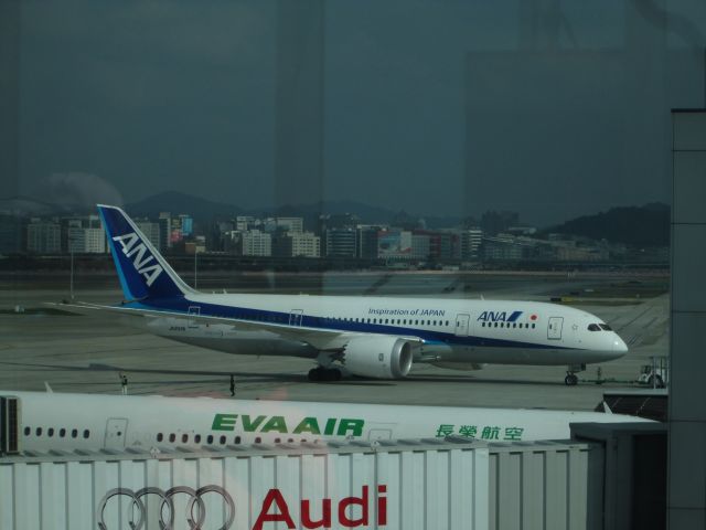 Boeing 787-8 (JA834A) - 2015.01.01 NH1186(TSA-HND) JA834A