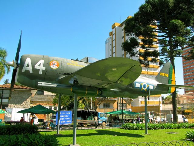 REPUBLIC Thunderbolt (A4226756) - Força Aérea Brasileira - Republic P-47D Thunderbolt (OFFAIRPORT)