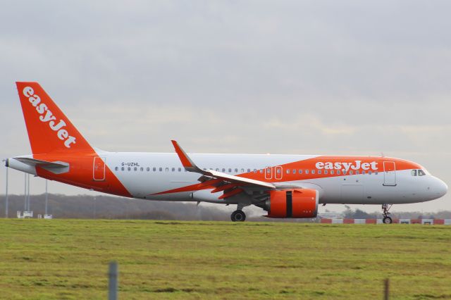 Airbus A320neo (G-UZHL) - An EasyJet A320neo slowing down after landing on runway 22 at Stansted Airport.br /br /Location: Stansted Airport.br /Date: 21.12.22 (dd/mm/yy).