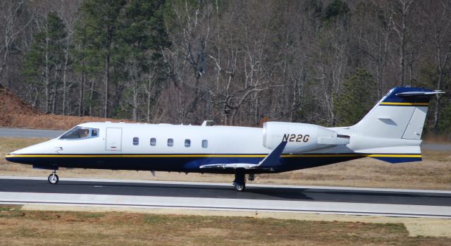 Learjet 60 (N22G) - Rolling runway 20 - 1/20/10 Registered Owner: Goodyear Tire & Rubber Company