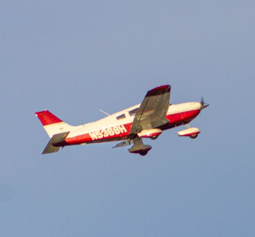 Piper Cherokee (N5368H)