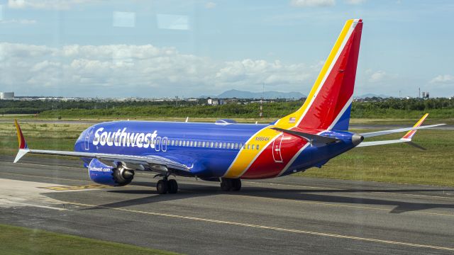 Boeing 737 MAX 8 (N8864H) - 12/28/23