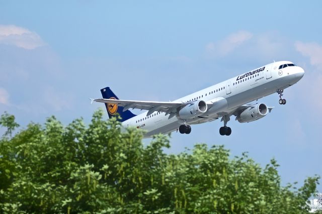 Airbus A321 (D-AIDW)