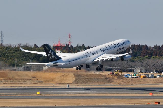 Airbus A340-300 (D-AIFE) - 2016/2/11