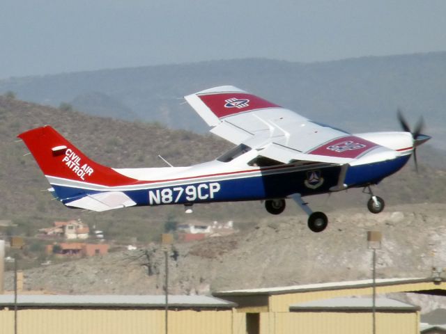 Cessna Skylane (N879CP)