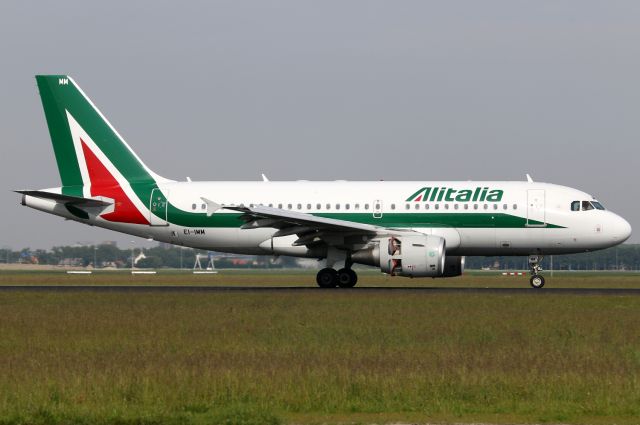 Airbus A319 (EI-IMM)