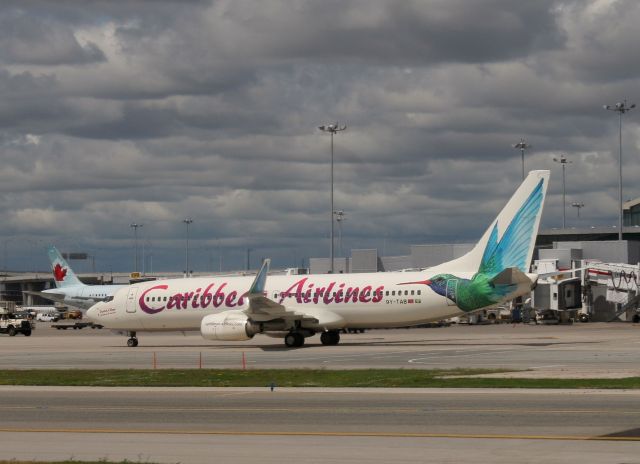 Boeing 737-700 (9Y-TAB)