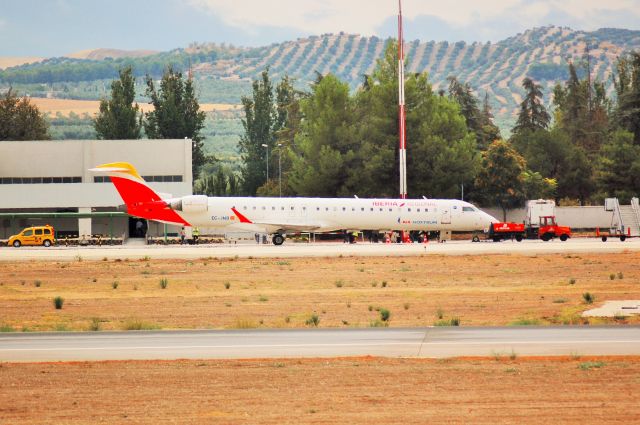 Canadair Regional Jet CRJ-900 (EC-JNB)