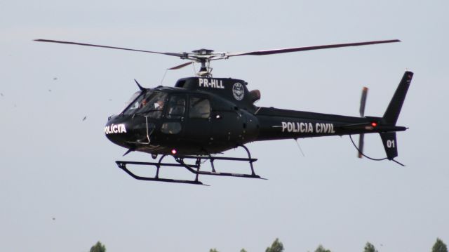 Eurocopter AS-350 AStar (PR-HLL)