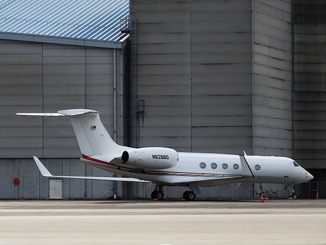 Gulfstream Aerospace Gulfstream V (N628BD) - I take a picture on Oct 31, 2017.