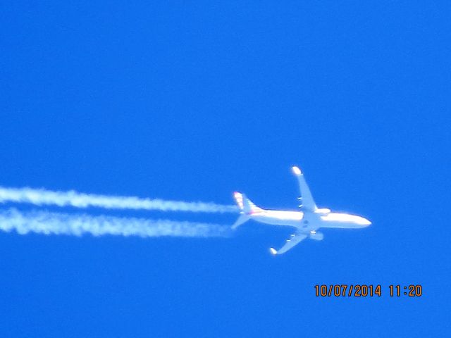 Boeing 737-800 (N949NN) - American Airlines flight 222 from LAX to BOS over Southeastern Kansas at 39,000 feet.