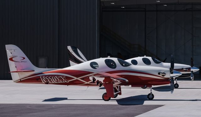 Lancair Evolution (N110XX)