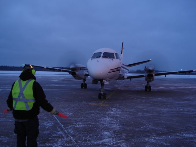 C-GXPS — - Very cold morning at Fort McMurray, Alberta Airport as the Corporate Express Airlines flight 500 arrives from Calgary