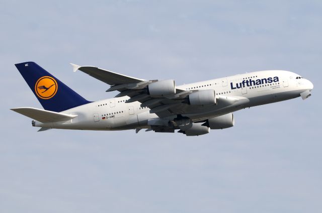 Airbus A380-800 (D-AIME)