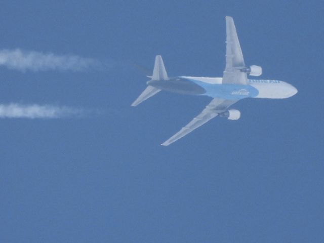 BOEING 767-300 (N311AZ)