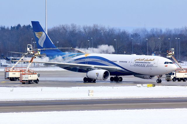Airbus A330-300 (A40DF)