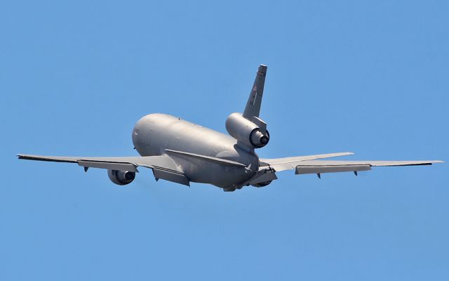 85-0028 — - "rch80" usaf mcguire kc-10a extender 85-0028 dep shannon after diverting in on june 3rd due to an engine problem 21/6/18.