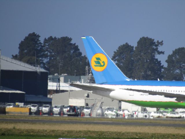 BOEING 767-300 (UK-67007)