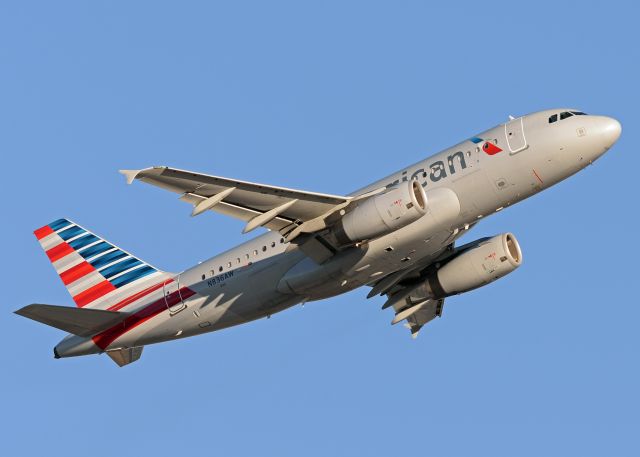 Airbus A319 (N836AW)