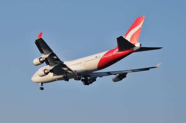 Boeing 747-400 (VH-OEE) - 2015/4/27