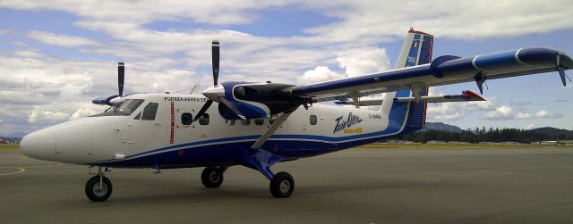 De Havilland Canada Twin Otter (C-GNVA) - First Series 400 Twin Otter for PAF