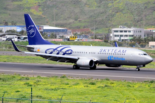 Boeing 737-800 (EC-LPQ)