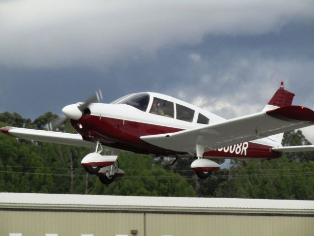 Piper Cherokee (N3808R) - Taking off RWY 24