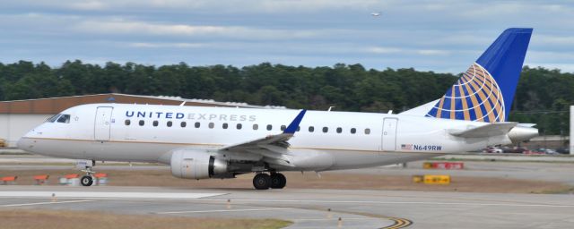 Embraer 170/175 (N649RW)