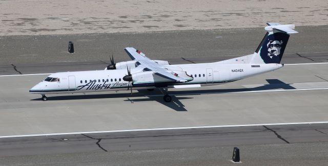 de Havilland Dash 8-400 (N404QX) - *