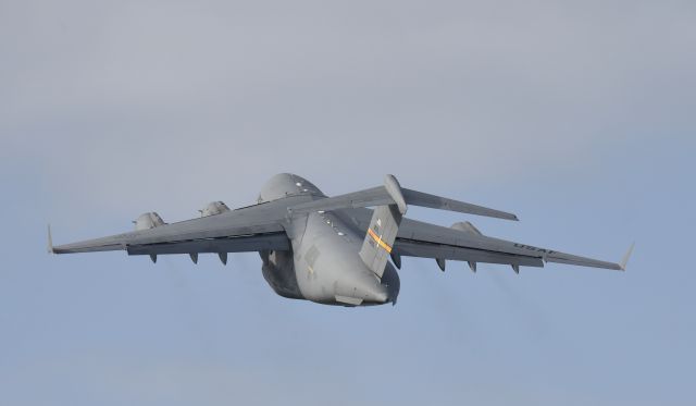 Boeing Globemaster III (04-4135) - Demo flight at Airventure 2018