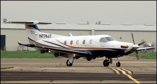 Pilatus PC-12 (N776JT) - Boutique Air 382 arriving at the Merced Regional Airport (KMCE)