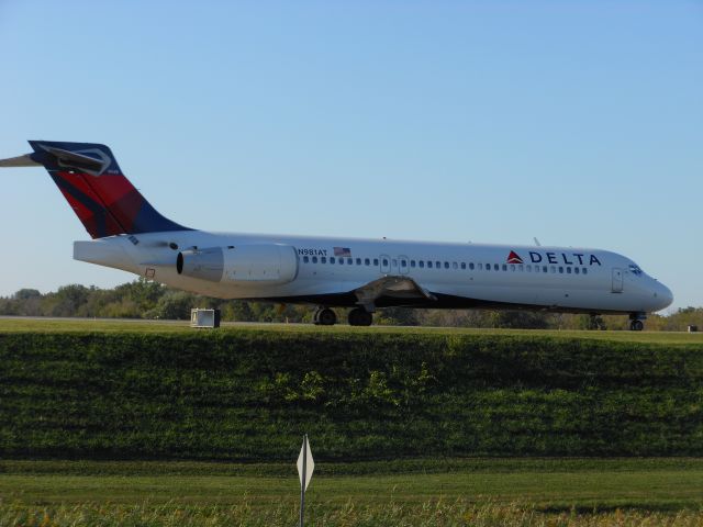 Boeing 717-200 (N981AT)