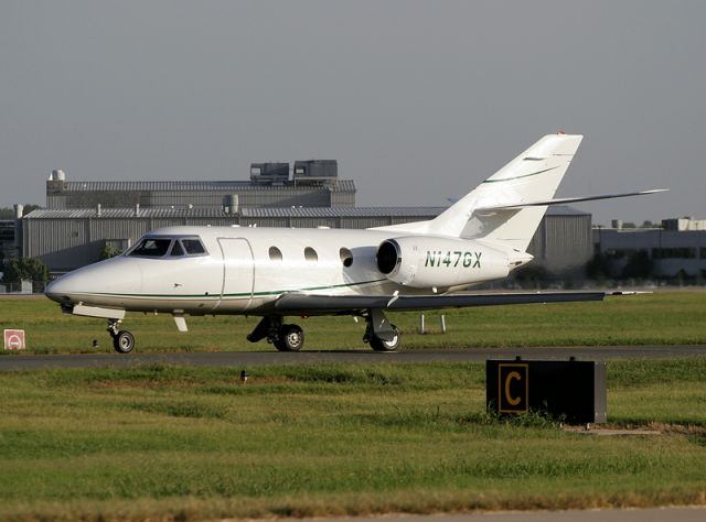 Dassault Falcon 10 (N147GX)