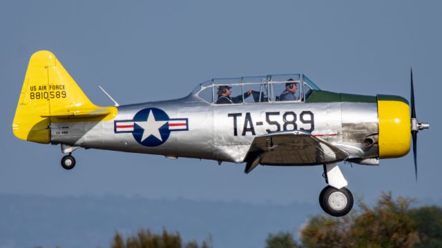 North American T-6 Texan (VH-NRO)