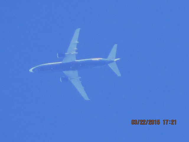 BOEING 737-400 (N752MA)