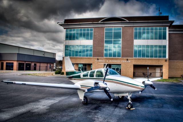 Beechcraft 55 Baron (N3590A)