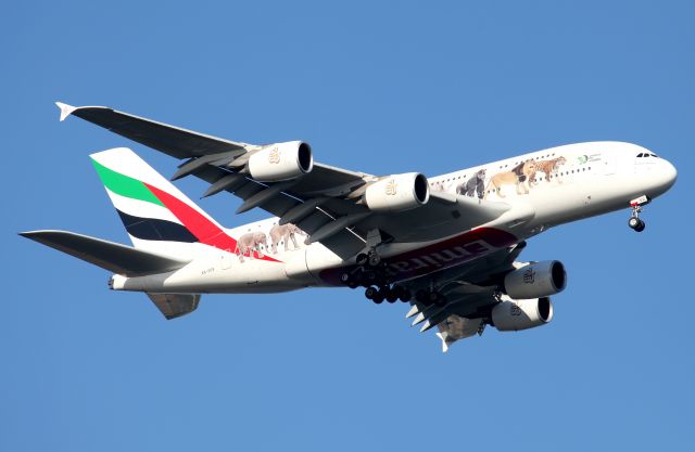 Airbus A380-800 (A6-EEQ) - On Approach To Rwy 34L