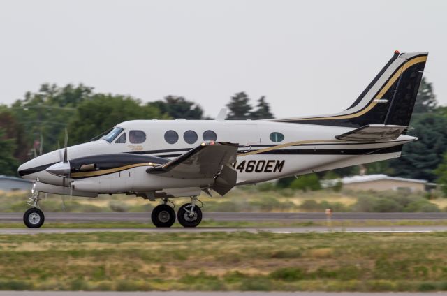 Beechcraft King Air 90 (N460EM)