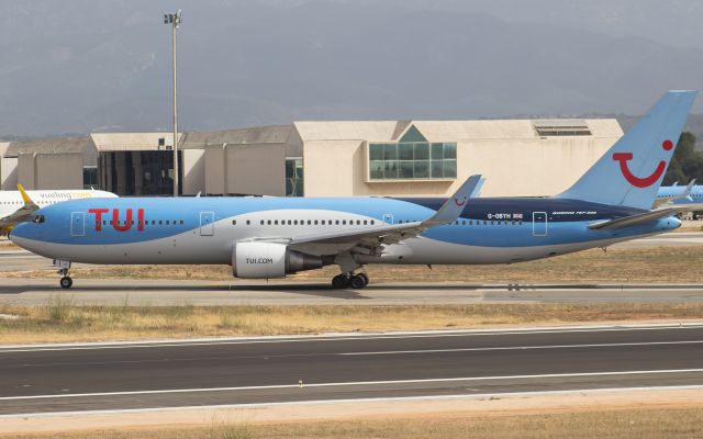 BOEING 767-300 (G-OBYH)