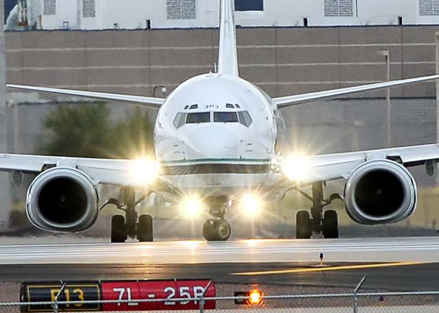 Boeing 737-900 (N303AS)