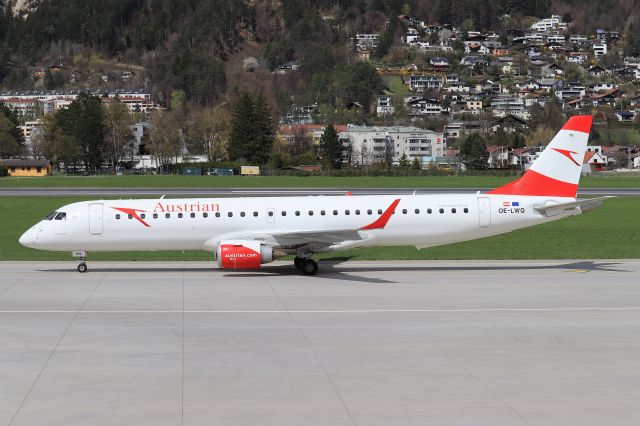 EMBRAER 195 (OE-LWQ)