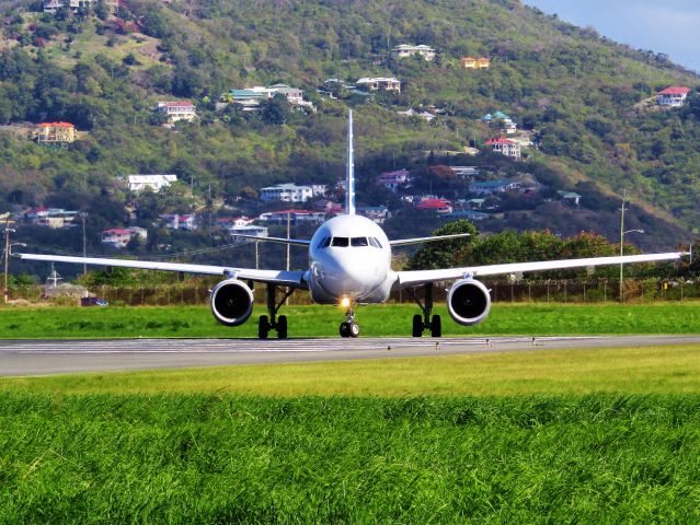 Airbus A319 (N737US)